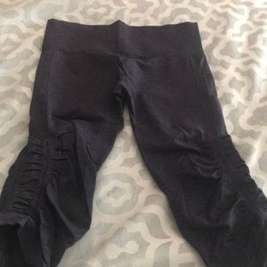 Lululemon navy blue leggings like new sz6